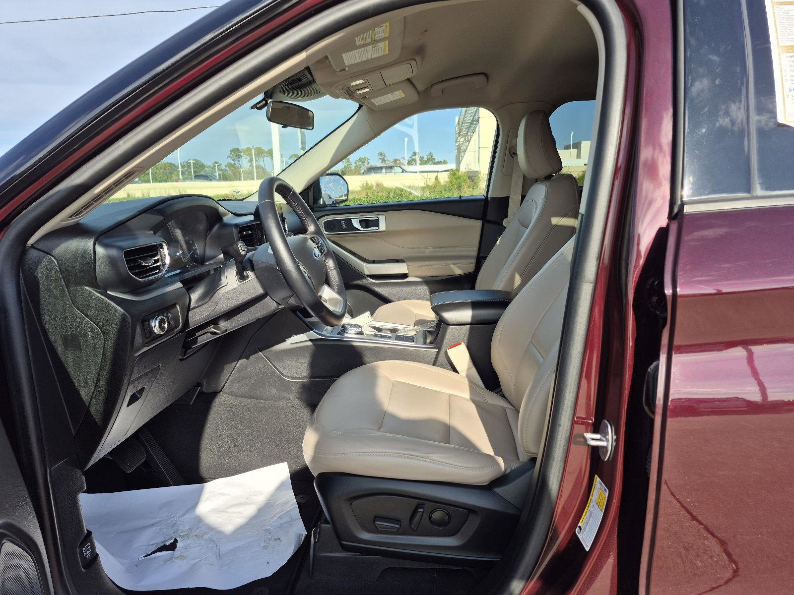 Certified 2022 Ford Explorer XLT w/ Equipment Group 202A image 14