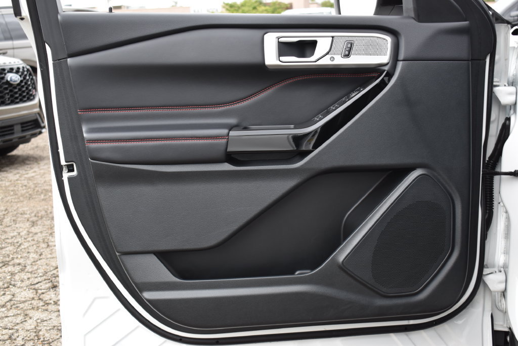 Certified 2023 Ford Explorer ST-Line AWD/4WD image 25