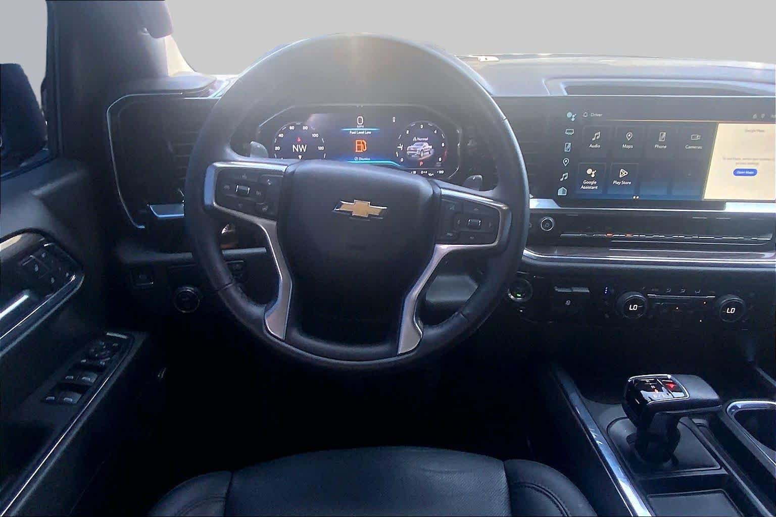 Used 2024 Chevrolet Silverado 1500 LTZ w/ LTZ Convenience Package II RWD image 6