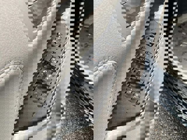 Used 2017 Toyota Camry XLE image 17