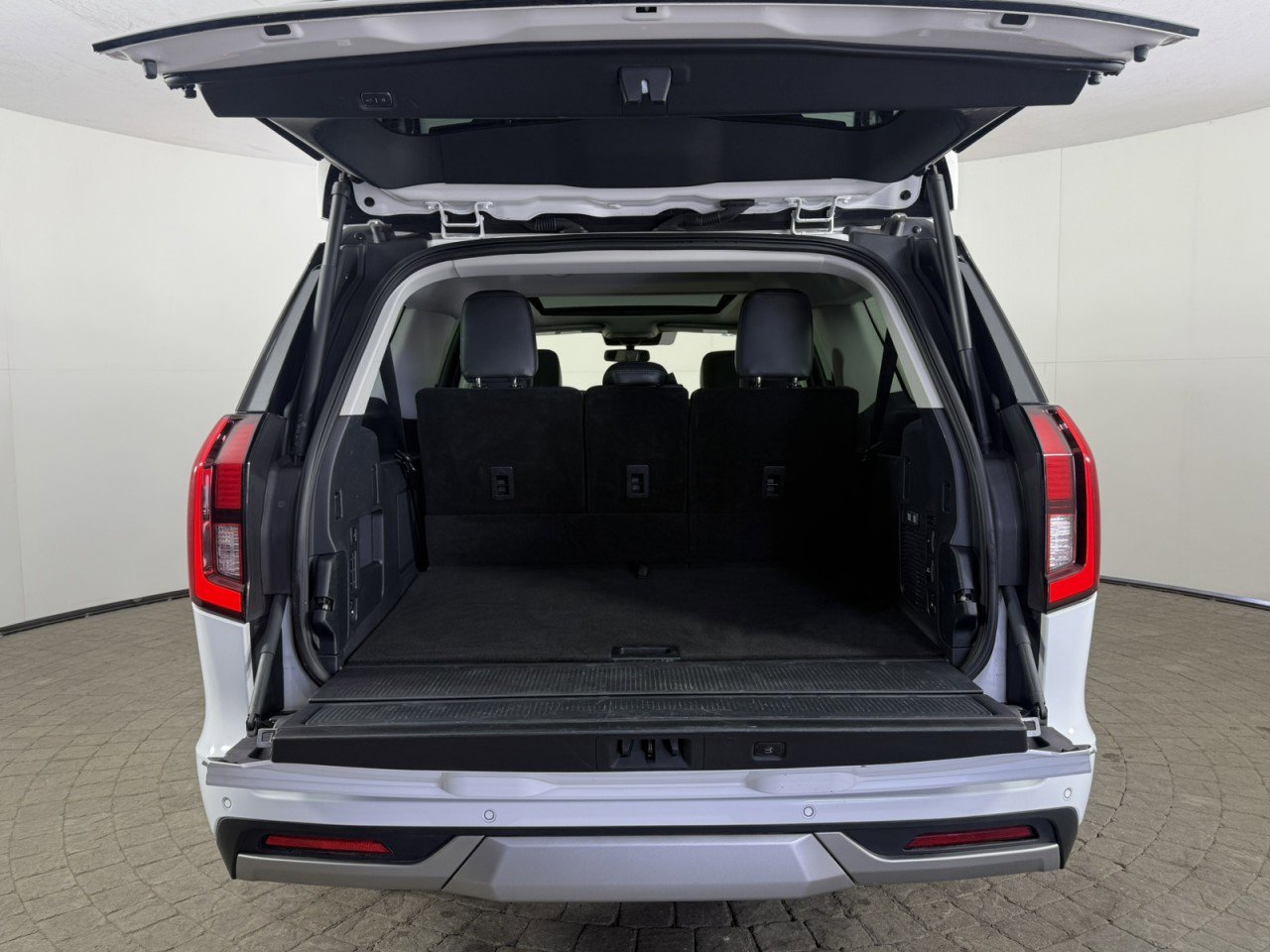 Certified 2025 Ford Expedition Max Platinum AWD/4WD image 7