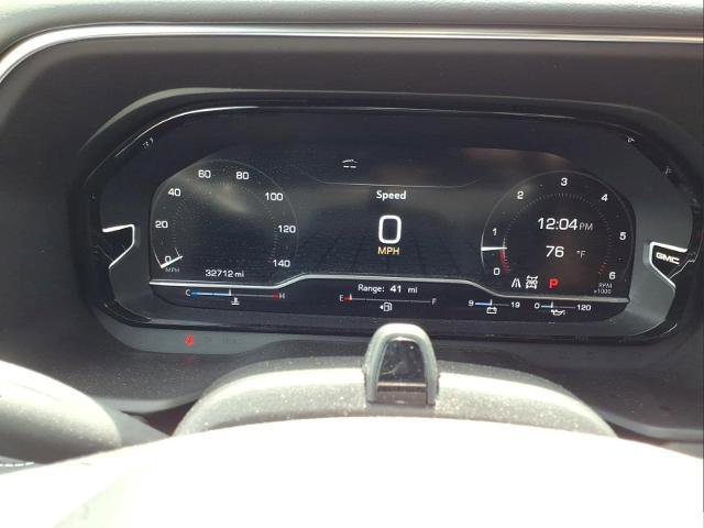 Used 2024 GMC Yukon Denali Ultimate AWD/4WD image 27