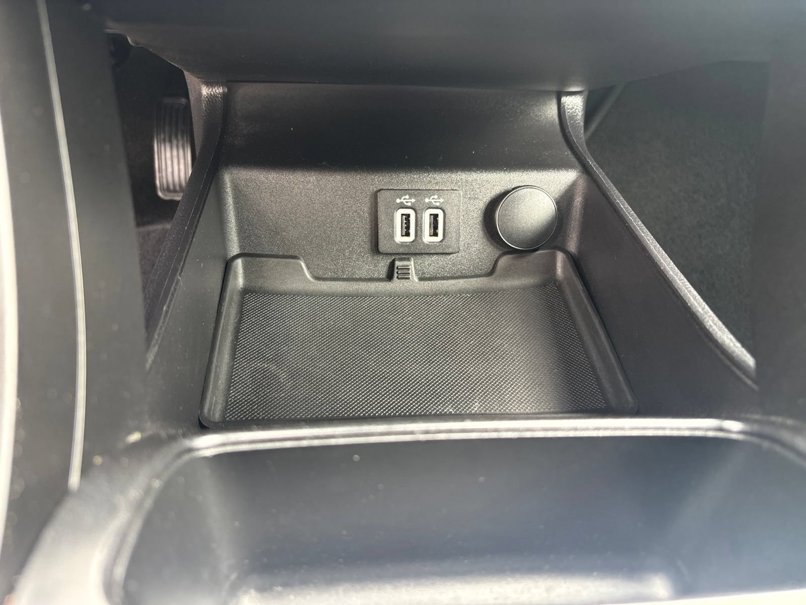 Certified 2019 Ford Fusion Energi Titanium FWD image 22