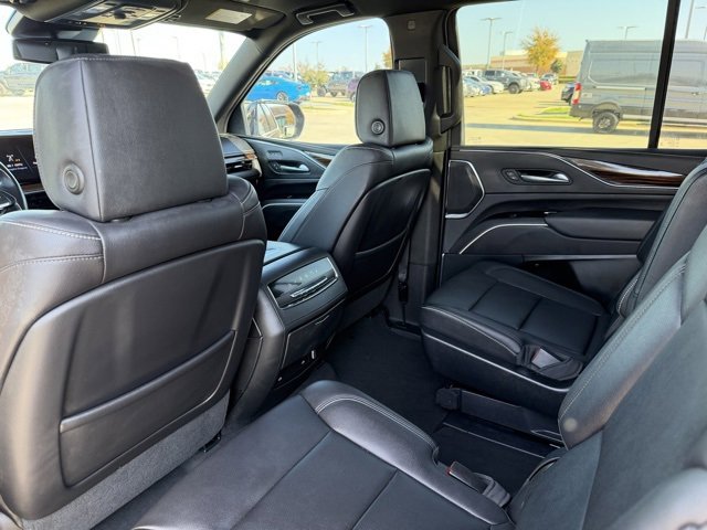 Used 2021 Cadillac Escalade Luxury image 22