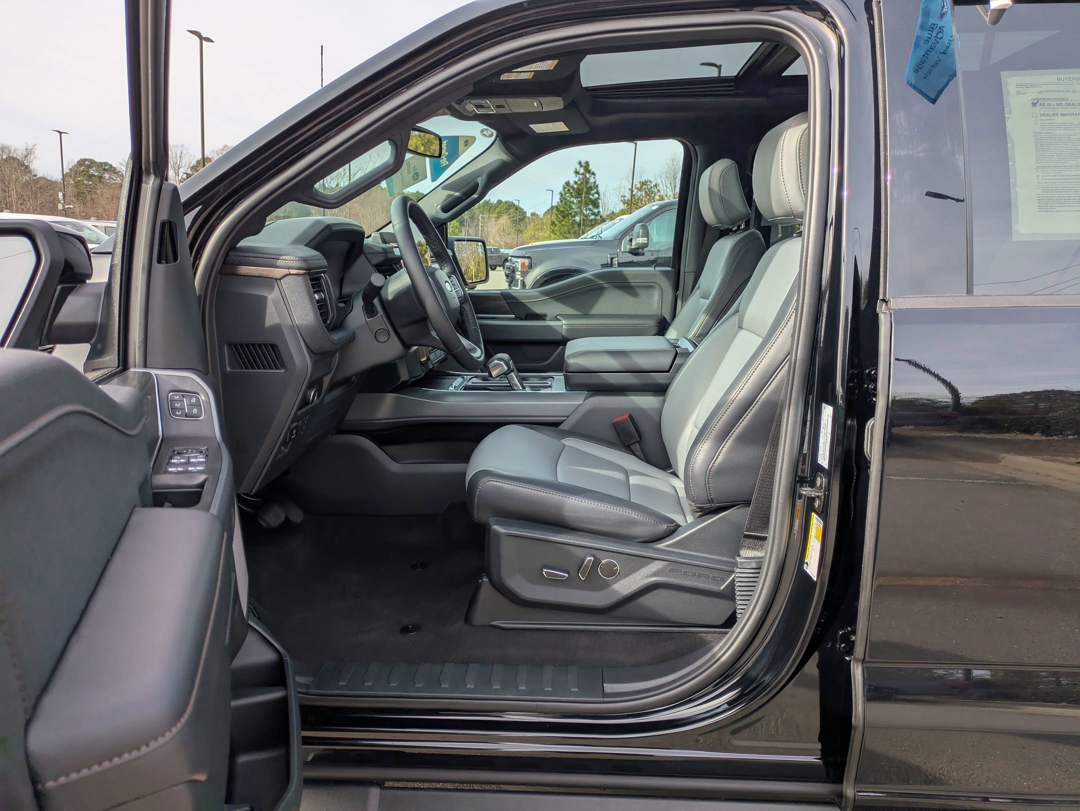 Certified 2025 Ford F150 Lightning Lariat image 15