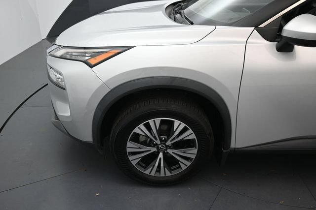Used 2023 Nissan Rogue SV FWD image 9