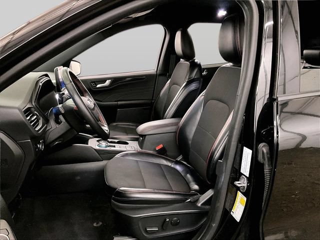 Certified 2024 Ford Escape ST-Line AWD/4WD image 24