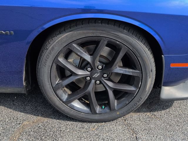 Used 2022 Dodge Challenger R/T w/ Blacktop Package RWD image 10