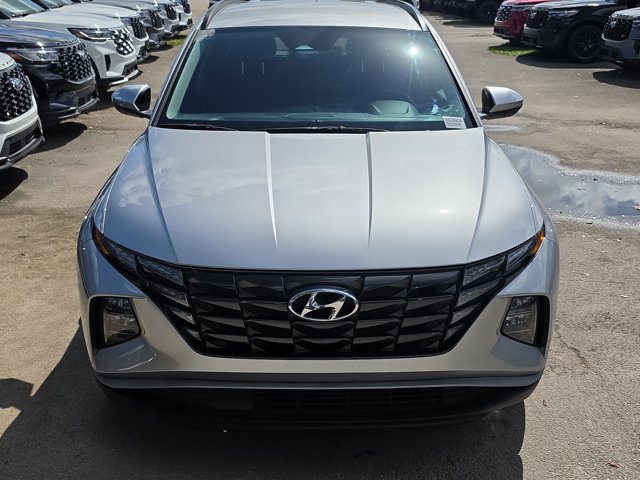 Used 2024 Hyundai Tucson SEL FWD image 2
