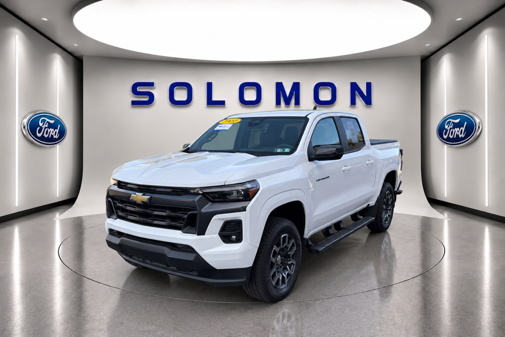 Used 2024 Chevrolet Colorado LT w/ LT Convenience Package III AWD/4WD image 1