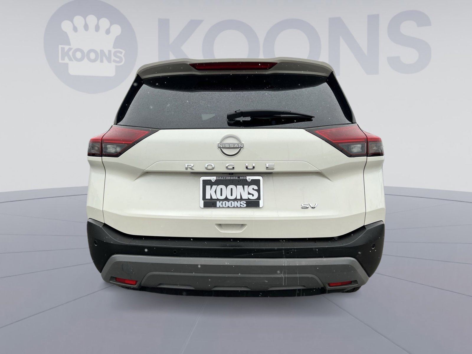 Used 2023 Nissan Rogue SV image 3