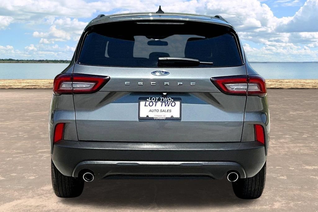 Certified 2025 Ford Escape ST-Line FWD image 7