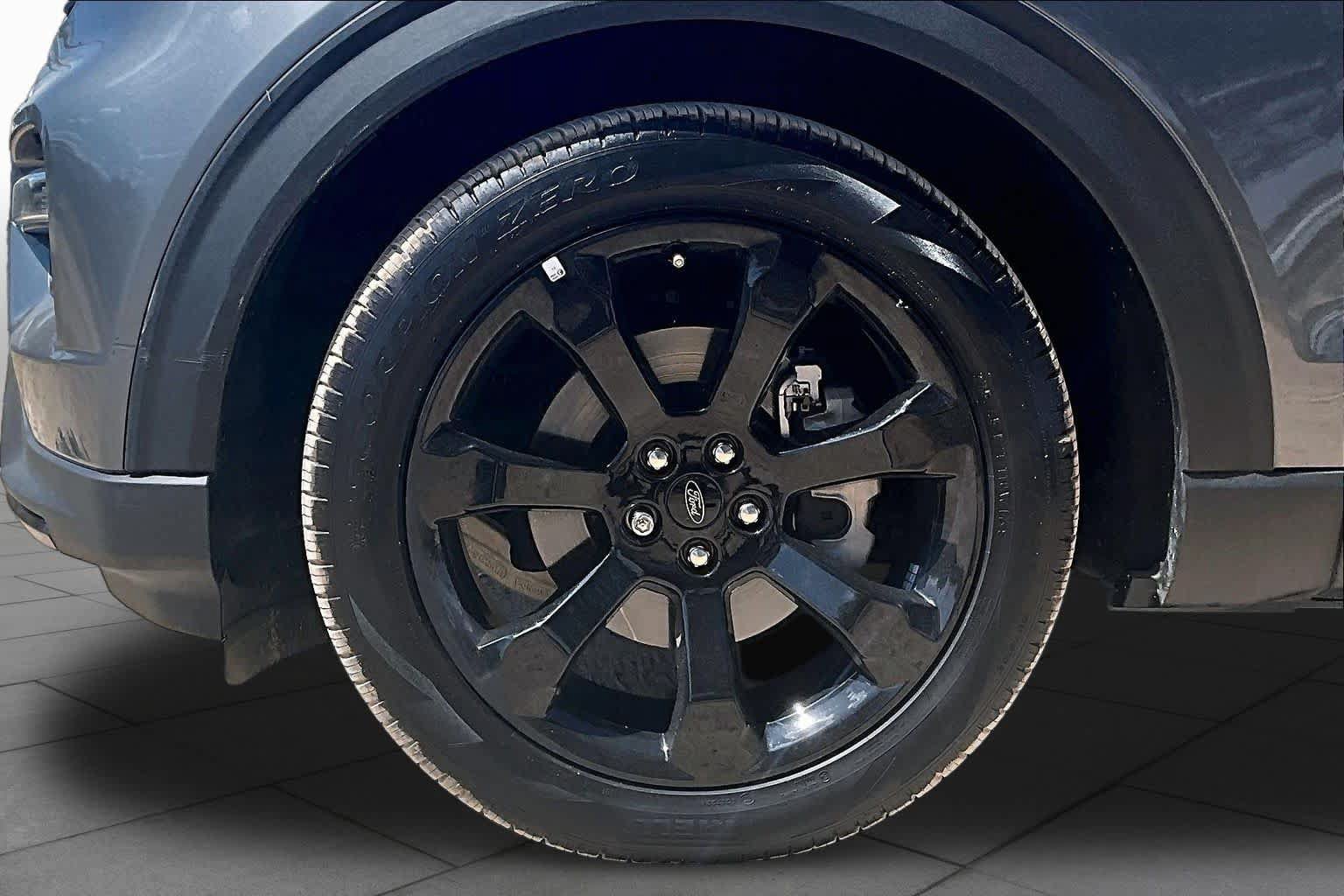 Certified 2023 Ford Explorer ST-Line w/ Class IV Trailer Tow Package RWD image 10