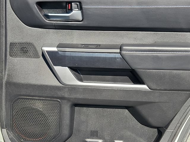 Used 2024 Toyota Sequoia Platinum AWD/4WD image 32