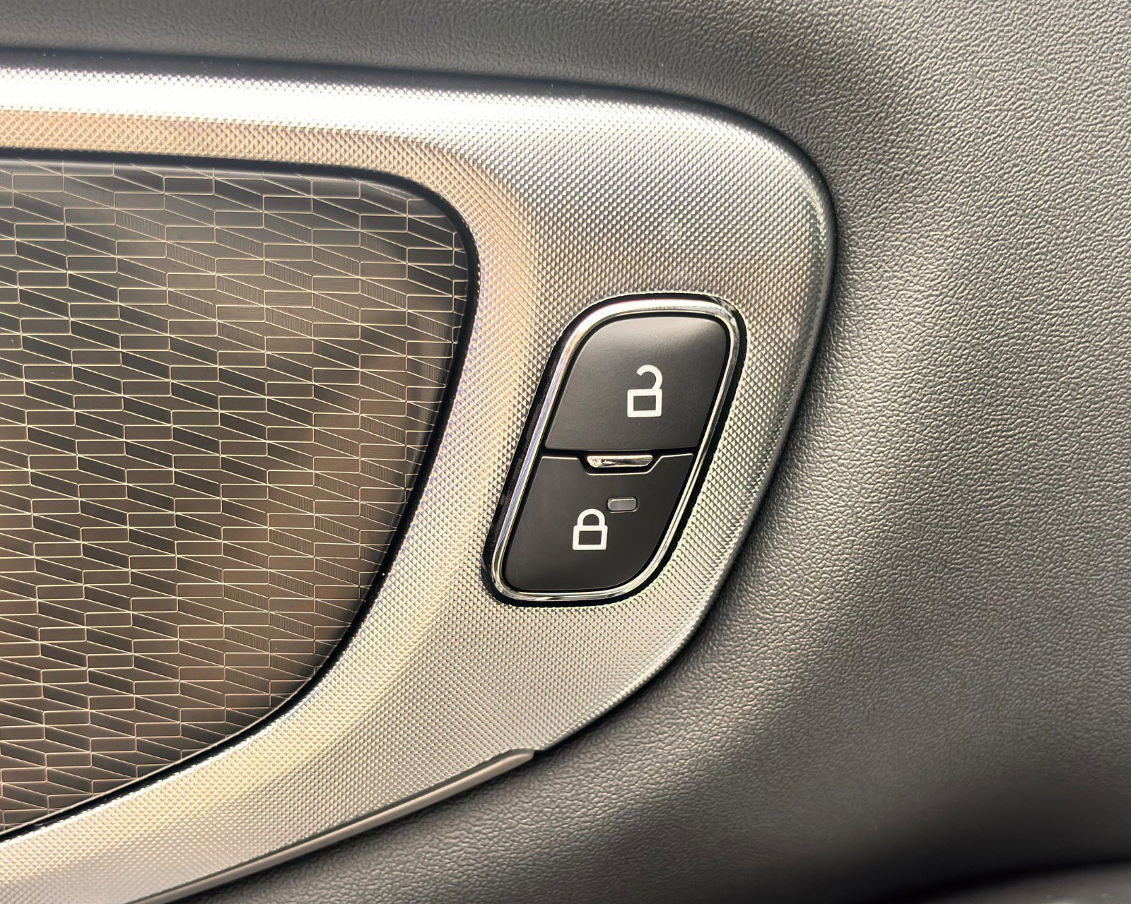 Certified 2025 Ford Expedition Platinum w/ Stealth Appearance Package image 39