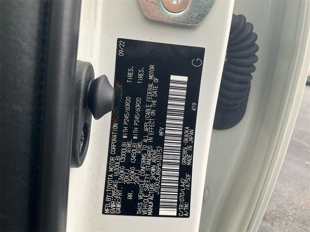 Used 2023 Toyota 4Runner Limited image 18