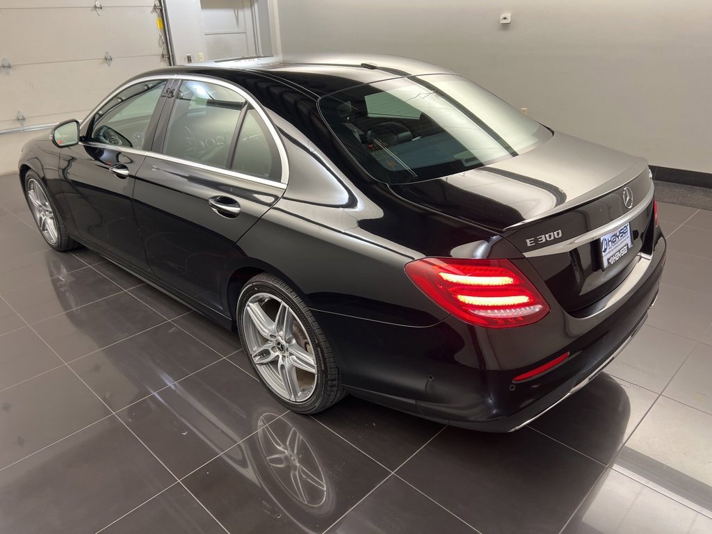 Used 2018 Mercedes-Benz E 300 E 300 image 2