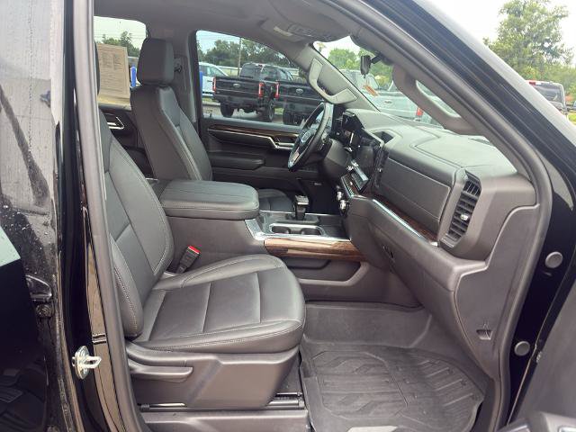 Used 2024 GMC Sierra 1500 Elevation w/ Elevation Premium Package AWD/4WD image 12