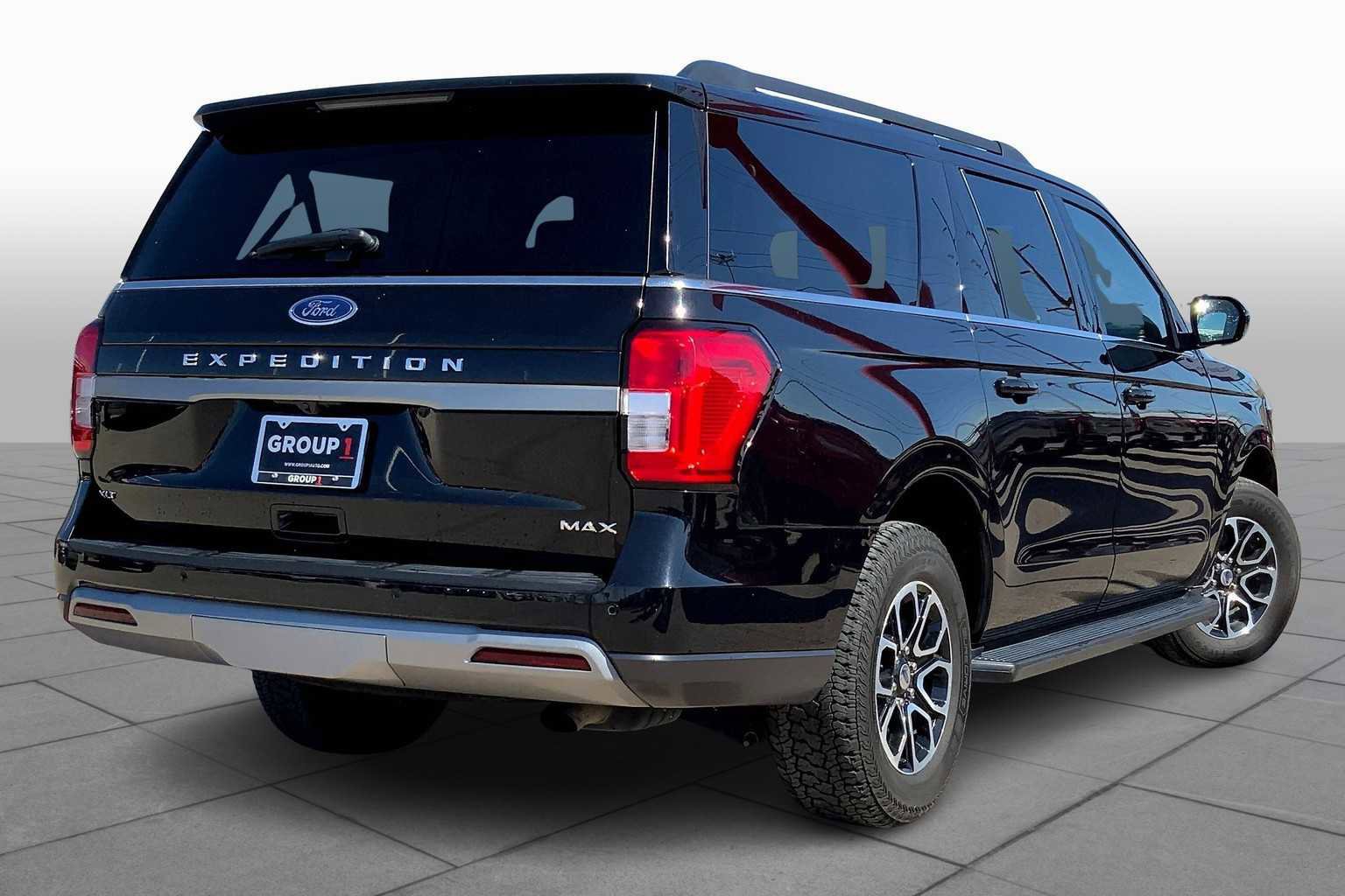 Certified 2024 Ford Expedition Max XLT image 4