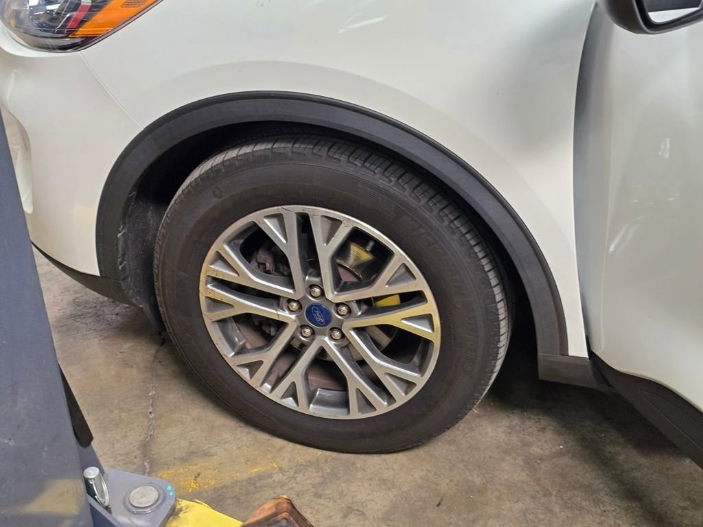 Certified 2022 Ford Escape SEL image 24