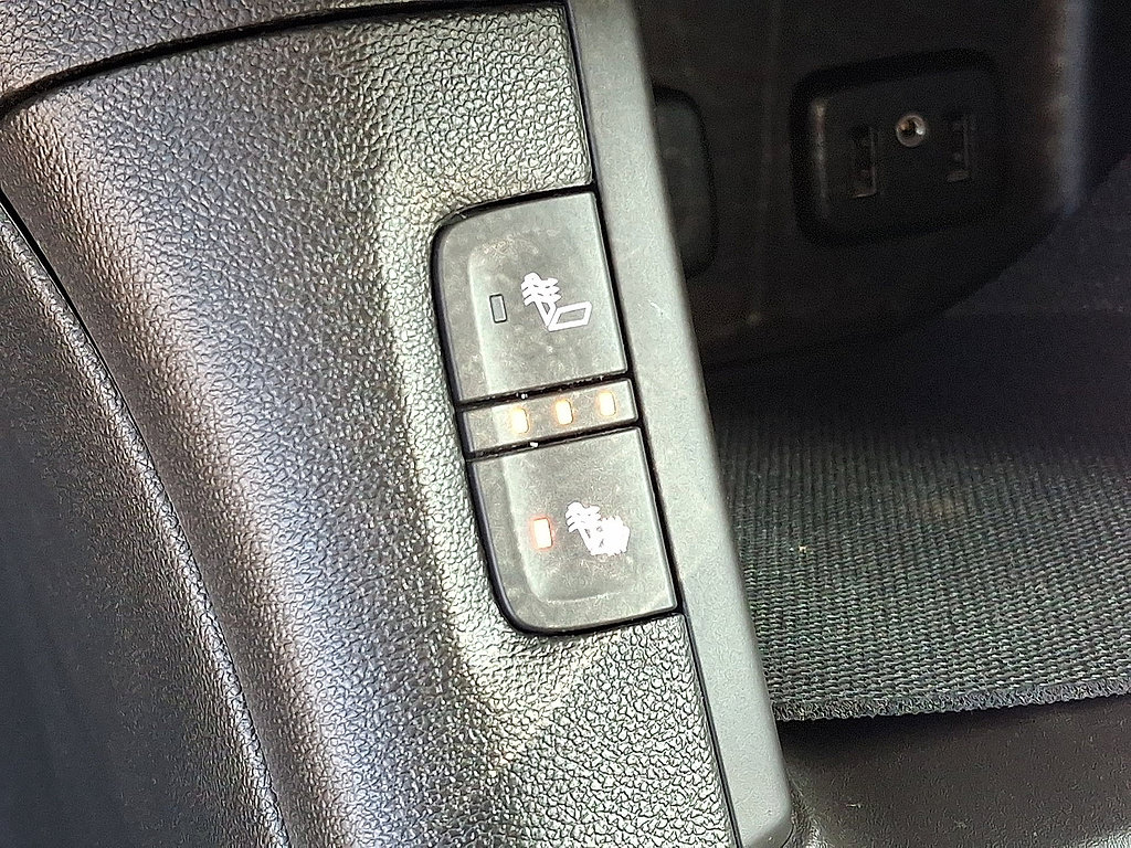 Used 2017 GMC Acadia SLE w/ Driver Alert Package I AWD/4WD image 25