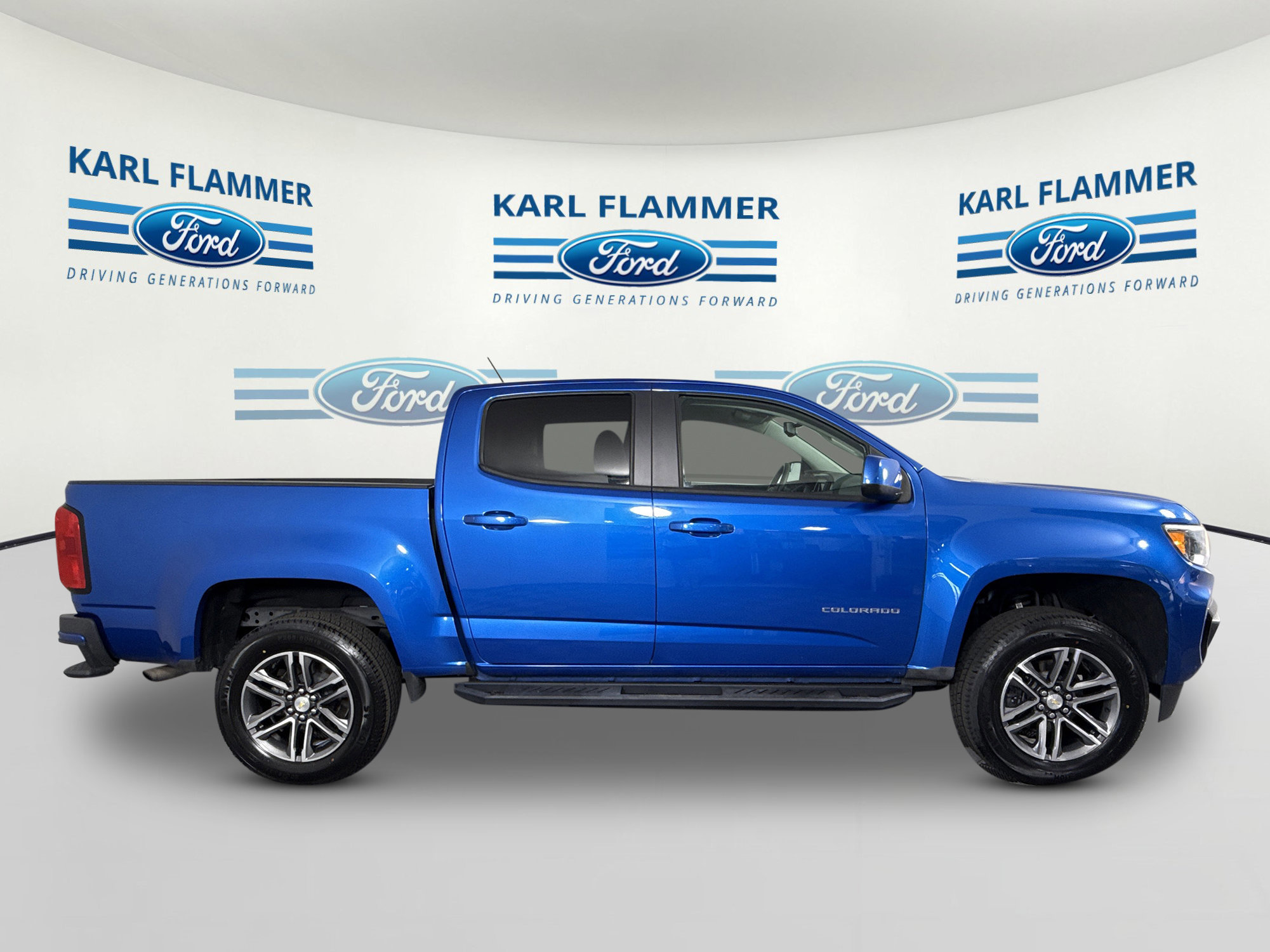 Used 2021 Chevrolet Colorado W/T w/ Custom Special Edition image 2