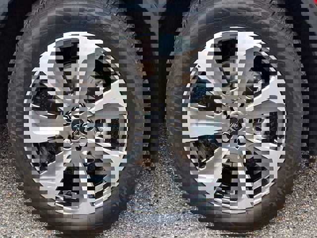 Certified 2023 Ford Escape Platinum image 30