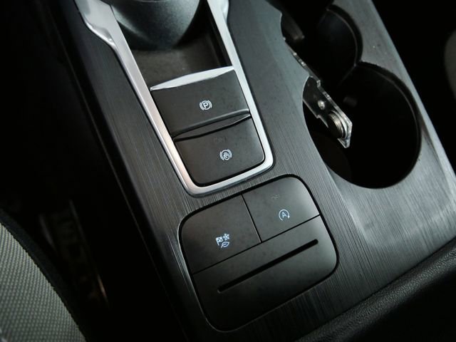 Certified 2022 Ford Escape SE w/ Cold Weather Package image 23