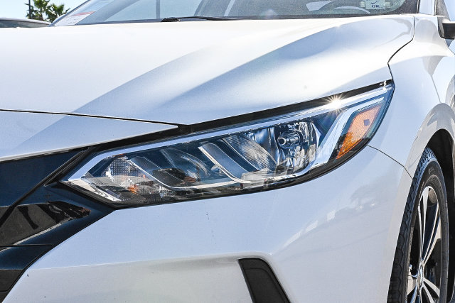 Used 2022 Nissan Sentra SV w/ All-Weather Package FWD image 4