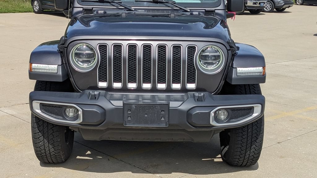 Used 2019 Jeep Wrangler Unlimited Sahara w/ Uconnect 4C Nav & Sound Group AWD/4WD image 9