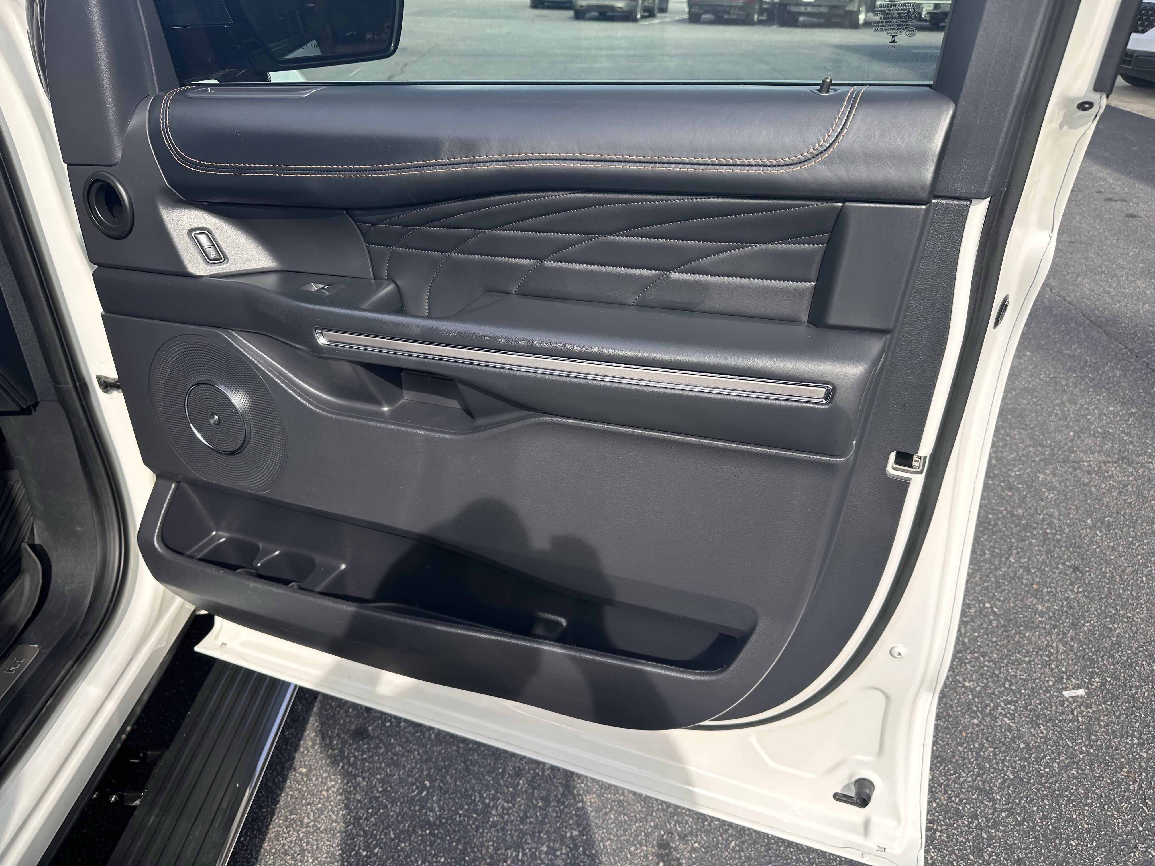 Certified 2024 Ford Expedition Max Platinum AWD/4WD image 14