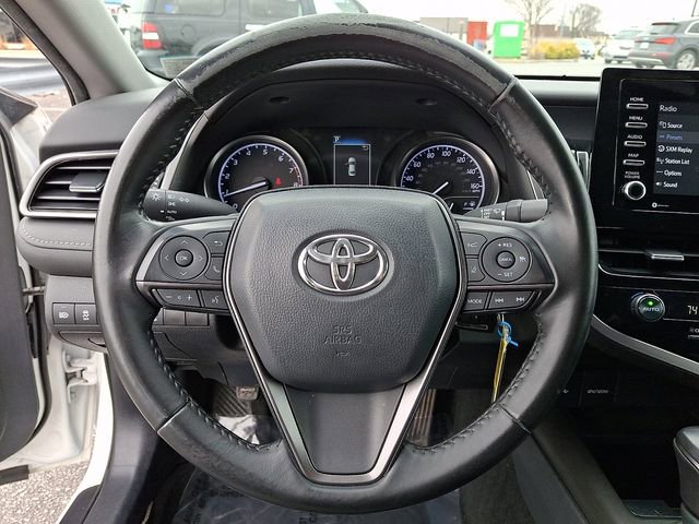 Used 2021 Toyota Camry SE FWD image 18