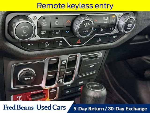 Used 2025 Jeep Gladiator Sport AWD/4WD image 19