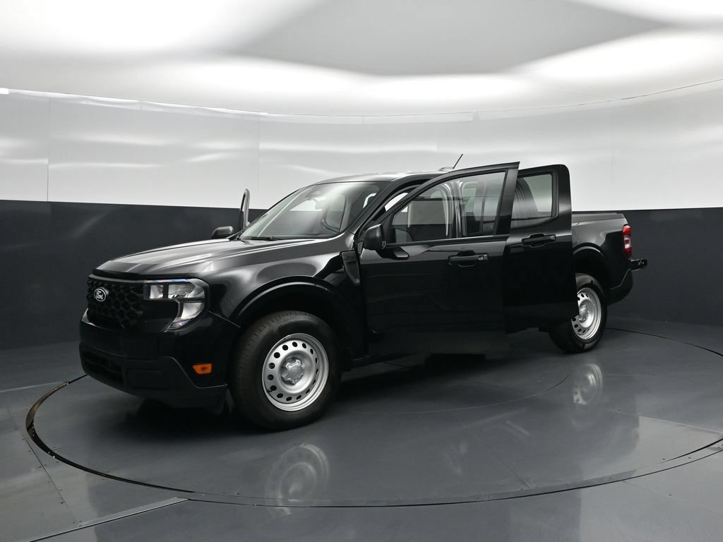Certified 2025 Ford Maverick XL FWD image 24