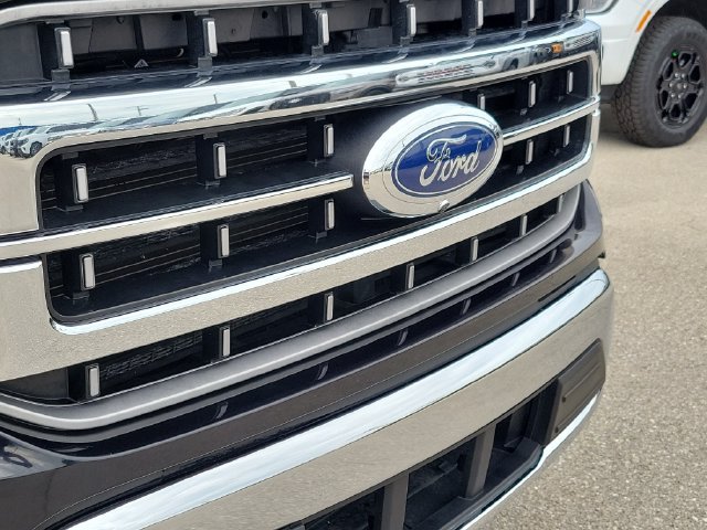 Certified 2023 Ford F150 Lariat w/ Trailer Tow Package RWD image 13