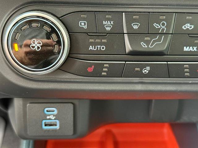 Certified 2024 Ford Maverick XLT w/ XLT Luxury Package FWD image 18