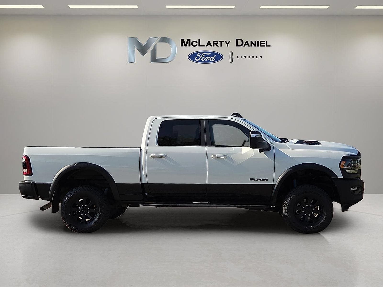 Used 2023 RAM 2500 Power Wagon w/ Level 2 Equipment Group AWD/4WD image 6