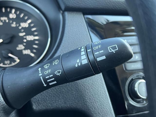 Used 2018 Nissan Rogue S image 30