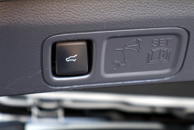 Certified 2023 Ford Expedition XLT image 25