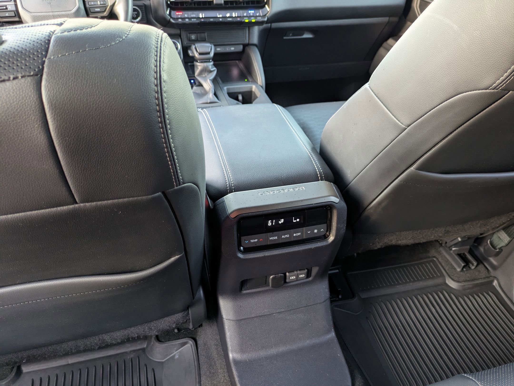 Used 2024 Toyota Land Cruiser w/ Premium Package image 32