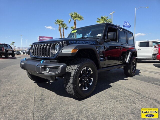 Used 2024 Jeep Wrangler Unlimited Rubicon 4xe AWD/4WD image 3