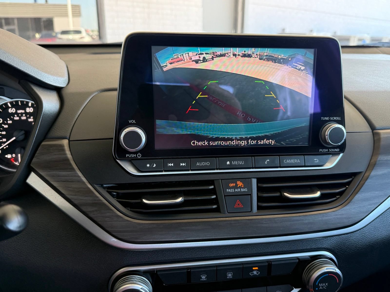 Used 2025 Nissan Altima 2.5 SV FWD image 16