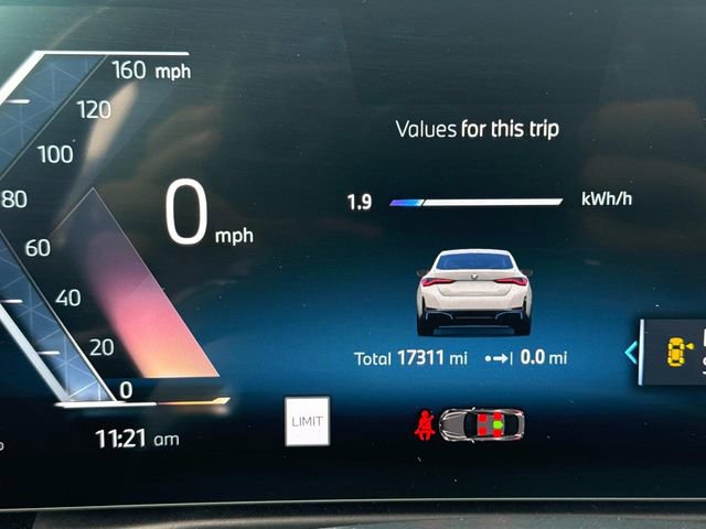 Used 2024 BMW i4 xDrive40i image 34