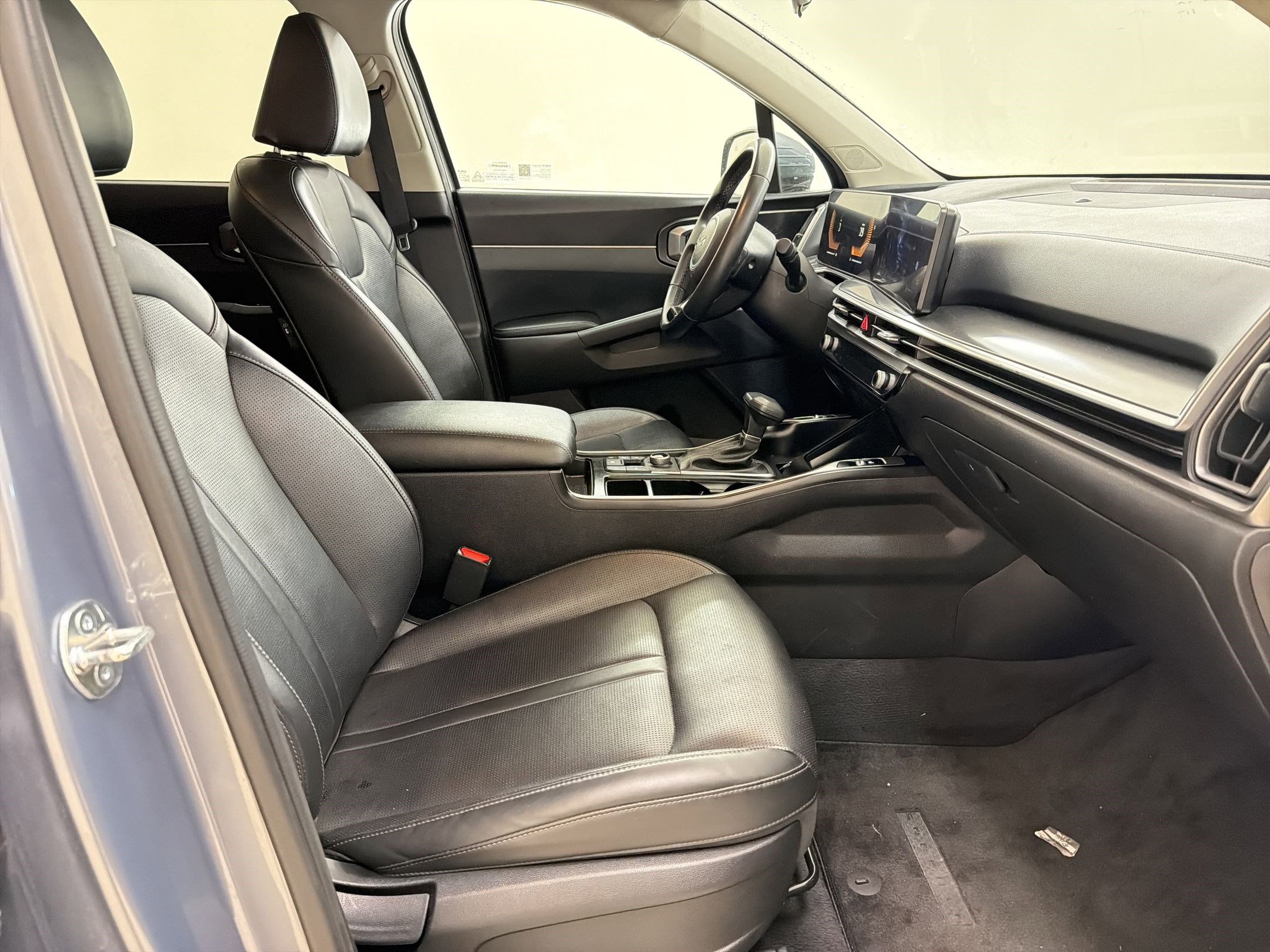 Used 2024 Kia Sorento S AWD/4WD image 30