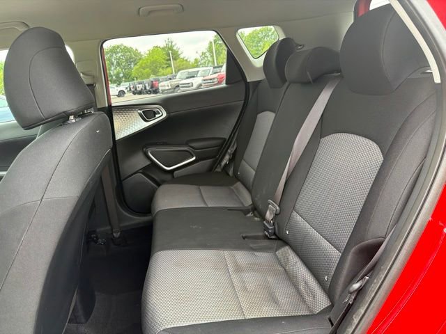 Used 2024 Kia Soul LX w/ Option Group 015 FWD image 10