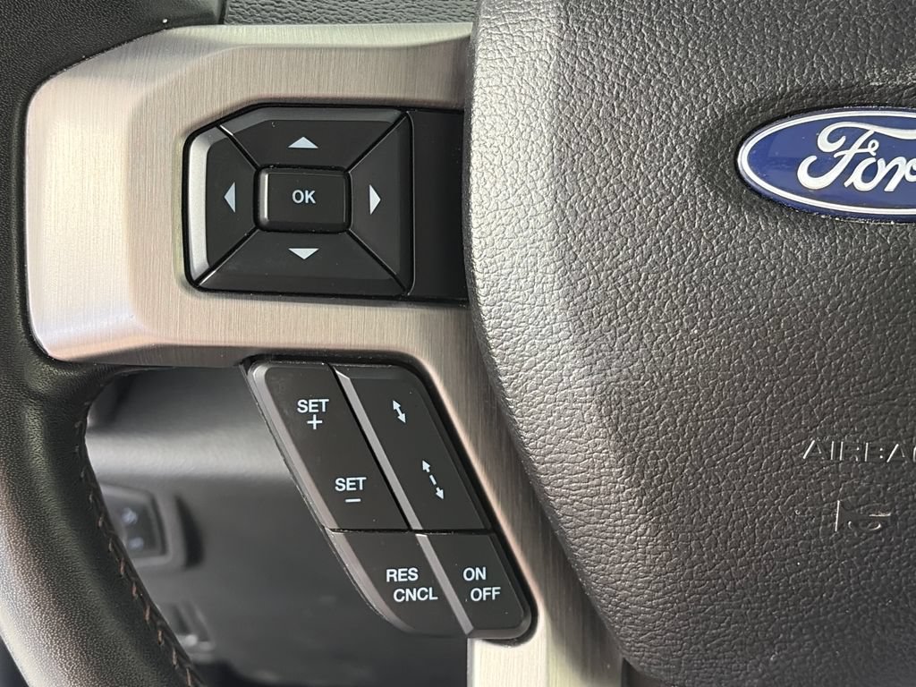 Certified 2020 Ford F250 Platinum w/ FX4 Off-Road Package AWD/4WD image 17