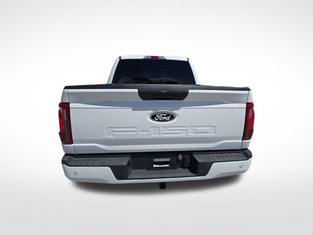 Certified 2024 Ford F150 XLT w/ XLT Black Appearance Package RWD image 4