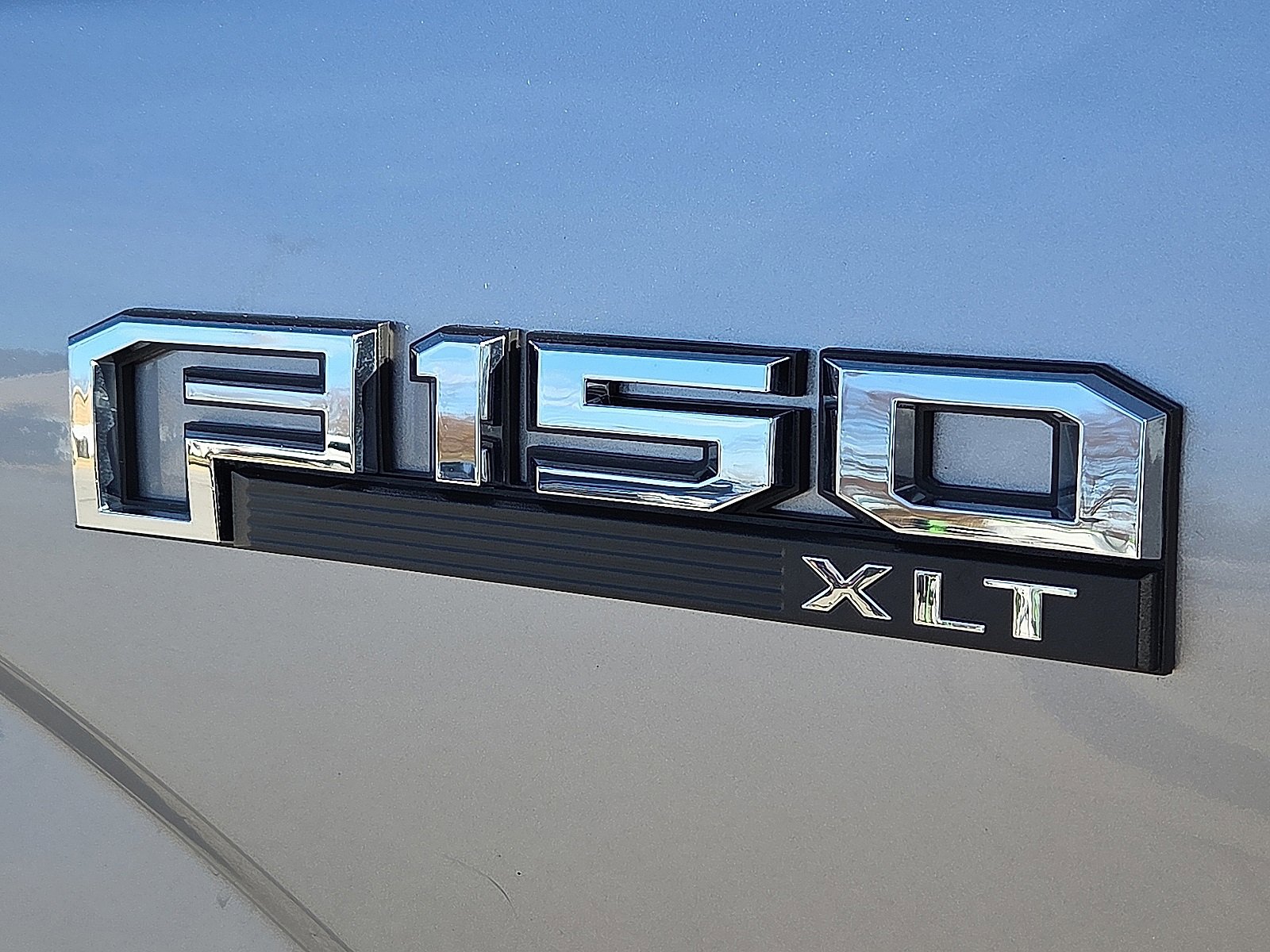 Certified 2020 Ford F150 XLT w/ Equipment Group 302A Luxury image 9