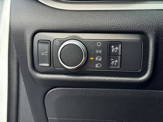 Certified 2020 Ford Explorer XLT RWD image 22