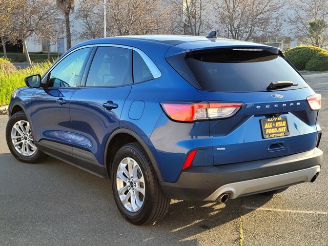Certified 2022 Ford Escape SE w/ Convenience Package image 3
